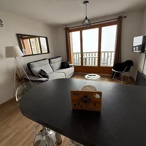 https://appartement-2-pices-les-chalets-de-super-besse.hotels-rhonealpes.com